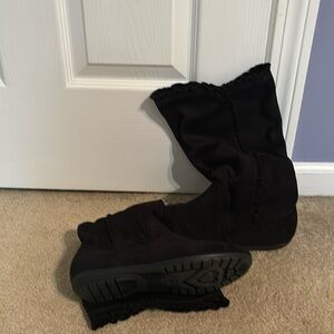 Women’s pull on suede boots calf high